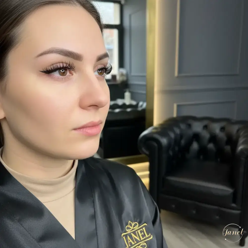 چرا مژه خط چشمی محبوب شده است چرا مژه خط چشمی محبوب شده است