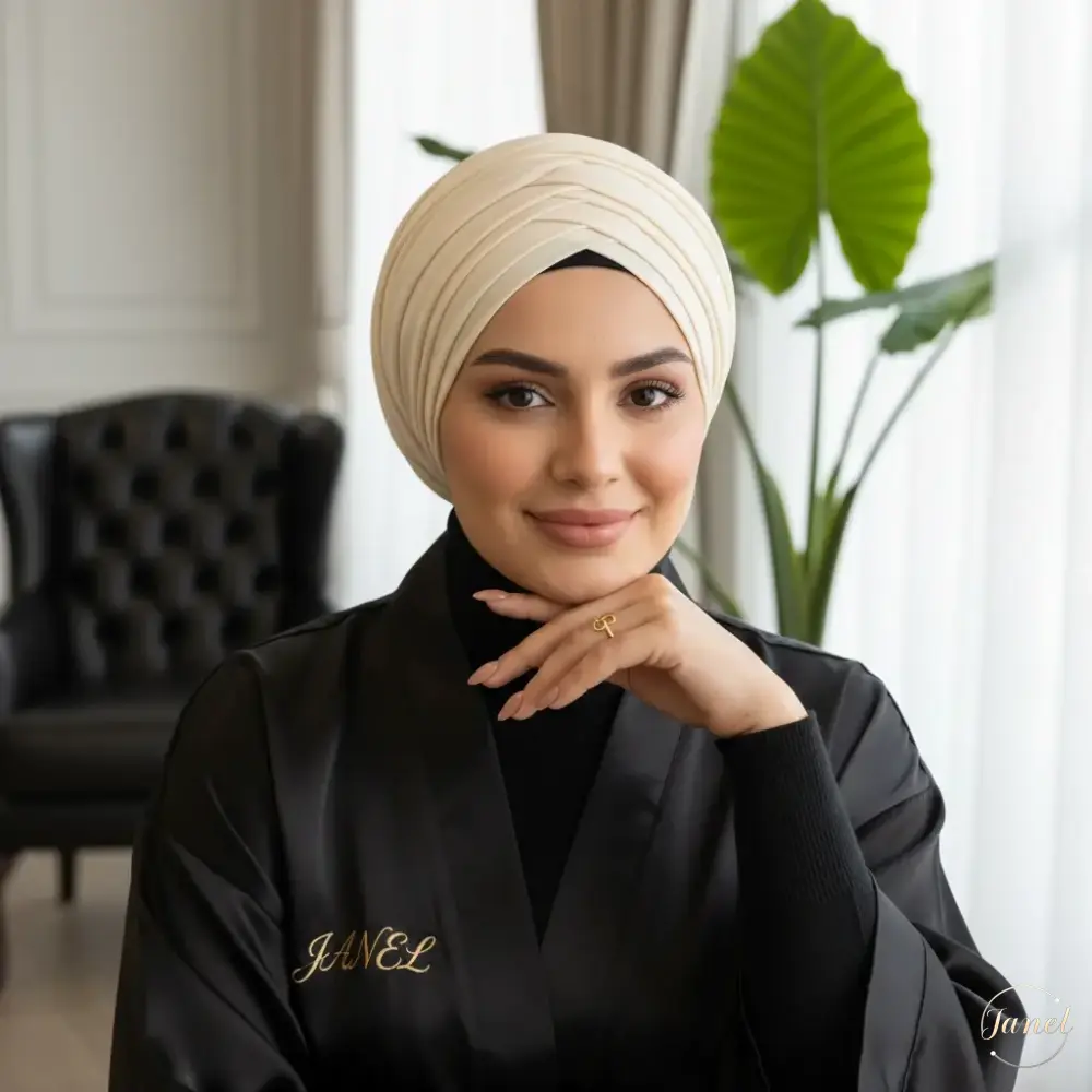 طراحیهای مناسب برای ناخن بادامی کوتاه طراحیهای مناسب برای ناخن بادامی کوتاه