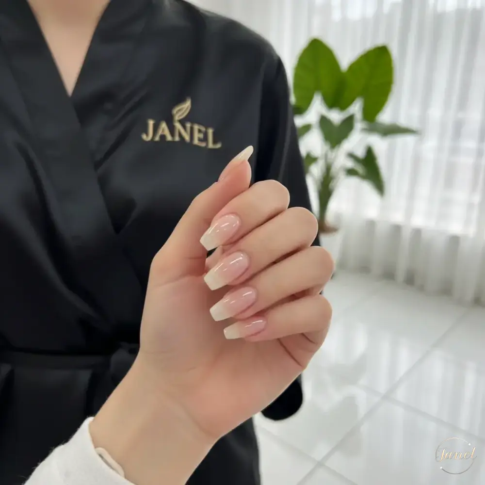 تفاوت در حس و سنگینی روی ناخن تفاوت در حس و سنگینی روی ناخن