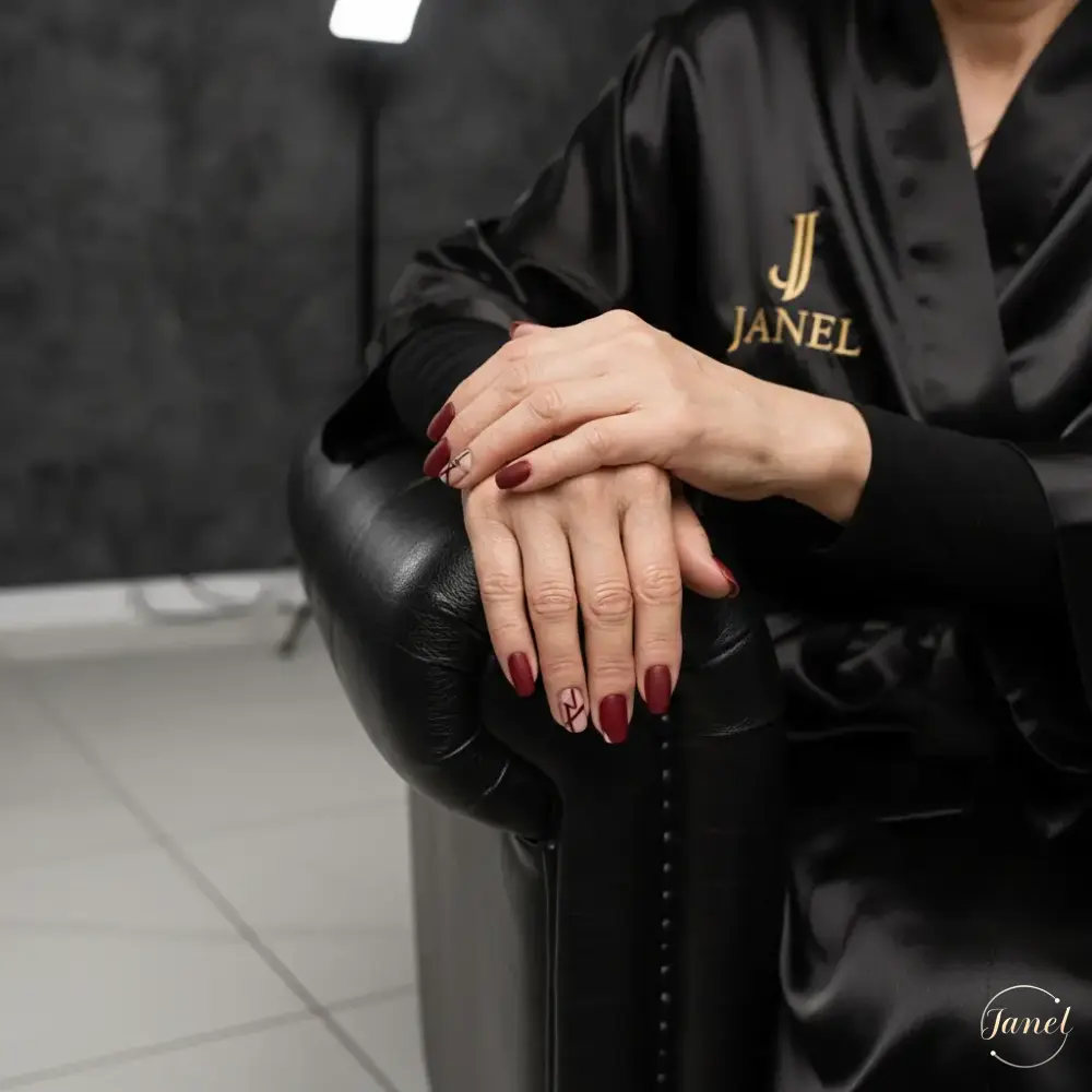 سالن زیبایی جانل