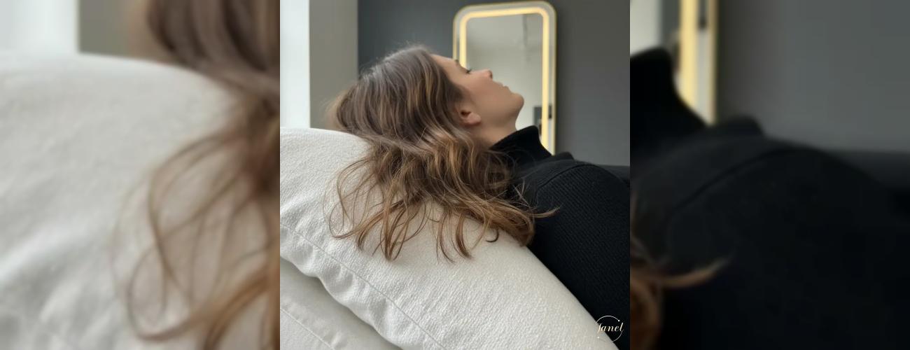 روبالشی نخی قاتل خاموش موهای شما! چرا برای درمان وز و موخوره باید روی ساتن بخوابید؟