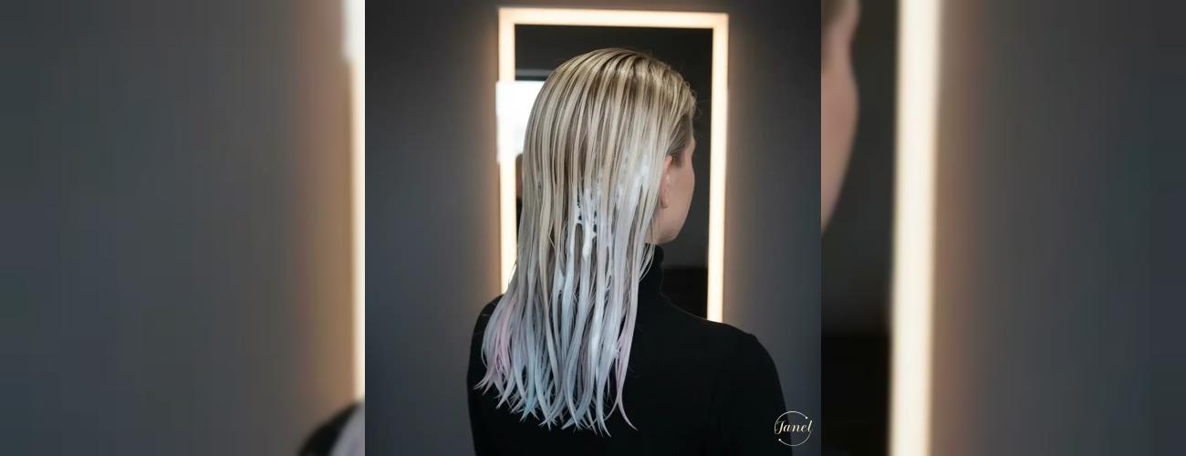 ریموور «گلوس» (Gloss Remover) خداحافظی با رنگ‌های فانتزی بدون دکلره و آسیب