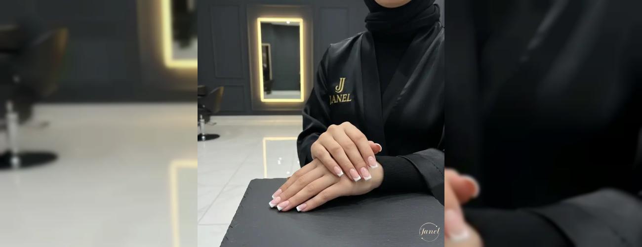 کدام مدل به دست من می‌آید؟ راهنمای تصویری انتخاب فرم ناخن (بادامی، گلدانی، مربع، تیز) + رازهای کشیده‌تر دیده شدن انگشتان