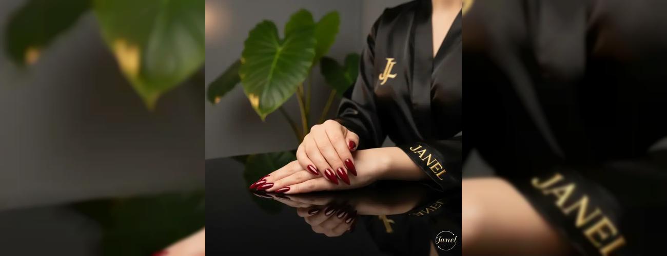 کاشت ناخن «استیلتو» (Stiletto) اوج جسارت و زنانگی (حرفه‌ای‌ترین کاشت ناخن تیز درمشهد)