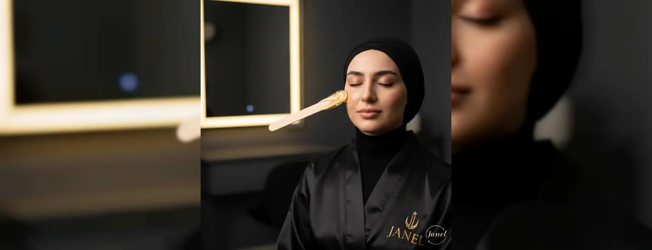 وکس گرم یا وکس رول؟ کدام روش پوست حساس را نجات می‌دهد؟