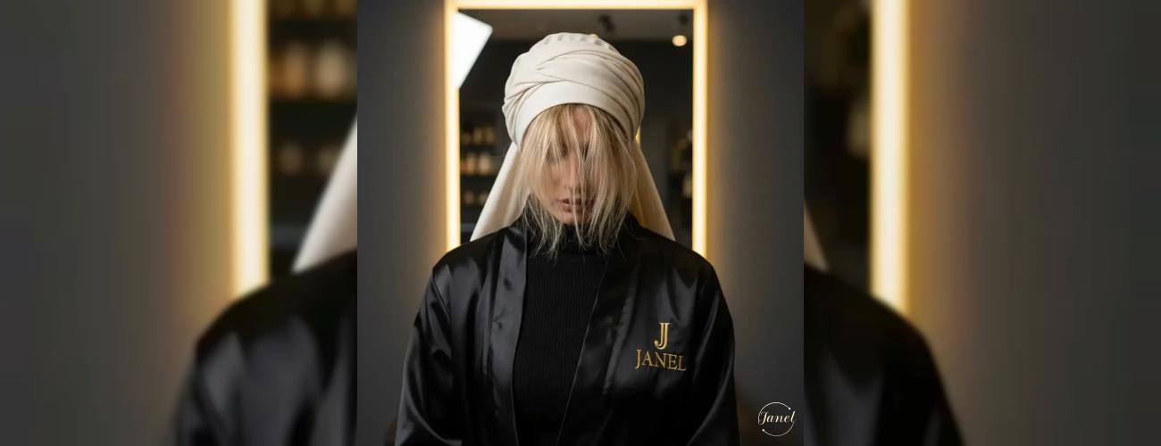 تاثیر مخرب «کلر استخر» بر موهای دکلره علت سبز شدن مو + بهترین روش مراقبت مو در استخر درمشهد