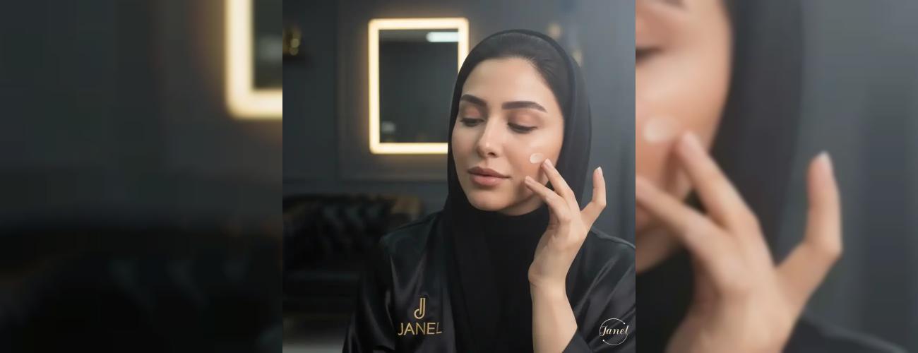 چرا کرم پودر روی صورتم می ماسد؟ ۵ دلیل مخفی که آرایش شما را خراب می‌کند + راه حل