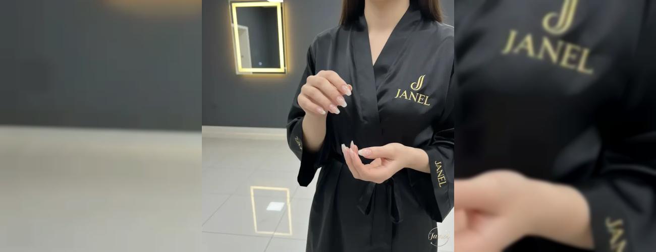 نبرد مواد کاشت با پلی‌ژل بهتر است یا پودر اکریلیک؟ (مقایسه سبکی، بو، انعطاف و استحکام + راهنمای انتخاب)