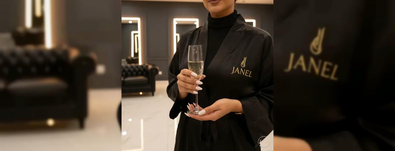 رازهای افزایش ماندگاری کاشت ناخن راهنمای جامع مراقبت خانگی برای درخشش ابدی