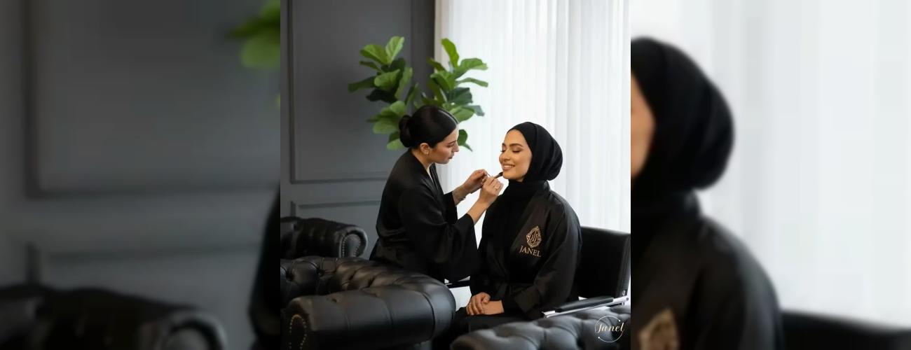 راهنمای جامع انتخاب بهترین میکاپ آرتیست در مشهد | سالن زیبایی جانل