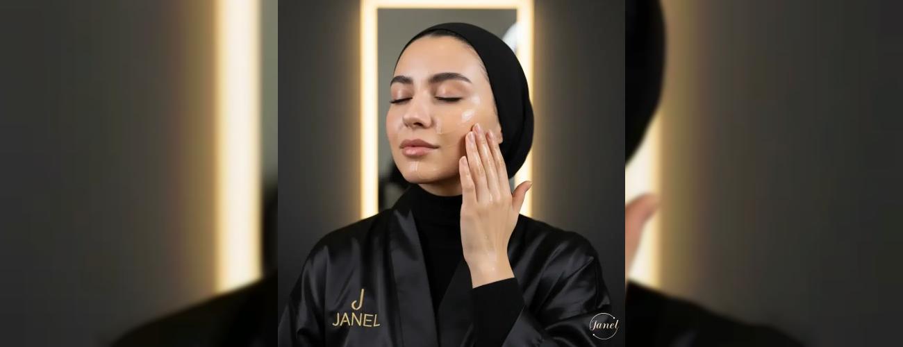 روش «شستشوی دو مرحله‌ای» (Double Cleansing) راز پوست کره‌ای‌ها + بهترین روغن پاک کننده صورت درمشهد