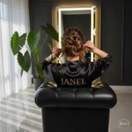 باز کردن شنیون مو بدون درد و آسیب؛ راهنمای خداحافظی با تافت و سنجاق