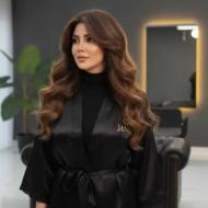 راز زیبایی ترند سال چتری پروانه‌ای (Butterfly Bangs) برای زاویه‌سازی گونه و فک