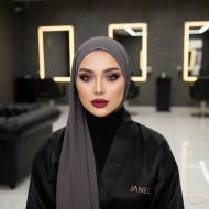 راز میکاپ پاییزی بی‌نقص: انتخاب رنگ برای پوست سرد و گرم در سالن زیبایی جانل