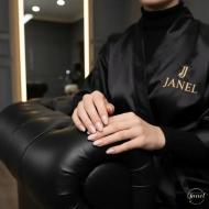 کاشت ناخن «BIAB» (بیلدر در بطری) روشی مقاوم‌تر از ژل پولیش و ظریف‌تر از کاشت