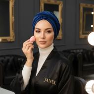 ترتیب صحیح آرایش: اول کرم‌پودر، کانسیلر یا کورکتر؟ | راز ماندگاری میکاپ در بهترین سالن مشهد