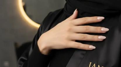 کاشت ناخن فرم «آلموند» (Almond) بادامی کلاسیک برای انگشتان کوتاه + بهترین مرکز ناخن بادامی درمشهد