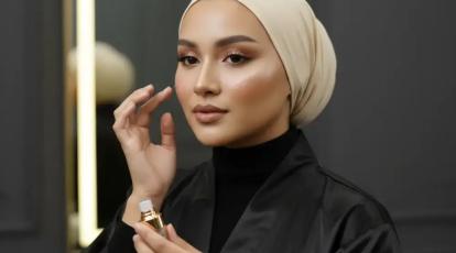 چگونه بدون فیلتر، پوستی صاف و آینه‌ای در عکس‌ها داشته باشیم؟ (راهنمای گریم و نورپردازی)