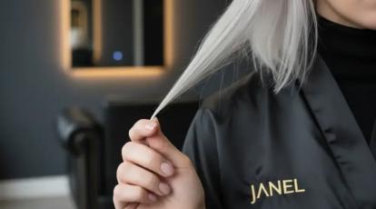 چرا موهای دکلره شده مثل «آدامس» کش می‌آیند؟ (اقدامات اورژانسی) + راهکار درمان سوختگی مو درمشهد