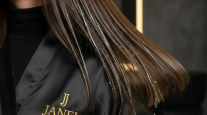 معجزه «هیالورونیک اسید» برای مو بمب آبرسانی و رفع وزی + خدمات سرم مو آبرسان درمشهد