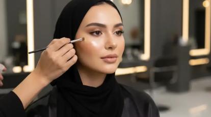 همه چیز درباره ترند «پوست شیشه‌ای» (Glass Skin)؛ از مراقبت تا آرایش حرفه‌ای