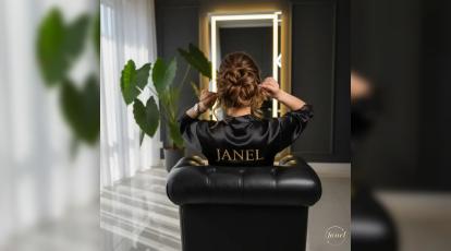 باز کردن شنیون مو بدون درد و آسیب؛ راهنمای خداحافظی با تافت و سنجاق