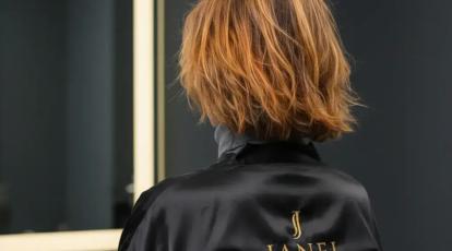 از رنگ موی خود ناراضی هستید؟ راهنمای کامل رنگ لایت ترمیمی در مشهد