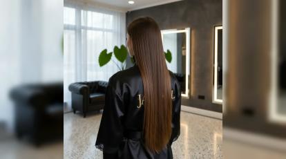 خطر پروتئین بیش از حد (Protein Overload): چرا موهایتان خشک و شکننده می‌شود و راه درمان چیست؟