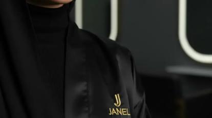 خداحافظی با لب‌های نامتقارن چگونه با گوشه‌سازی لب در آرایش دائم لبخندتان را قرینه کنید؟