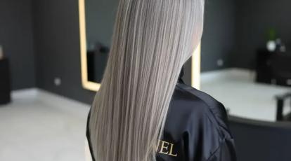 خداحافظی با رنگ مشکی بهترین تکنیک‌های پوشش سفیدی مو با رنگ‌های روشن!