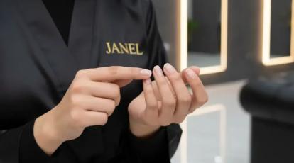 آیا ناخن‌ها بعد از کاشت نیاز به “نفس کشیدن” دارند؟ (پاسخ علمی به یک سوال رایج و بررسی سلامت صدف ناخن)