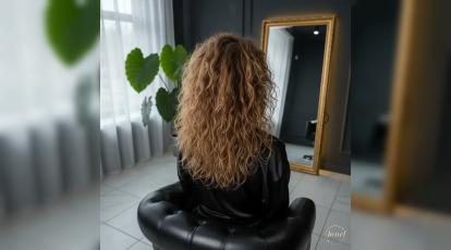 معجزه پروتئین تراپی مو: بررسی علمی کراتین، کلاژن و ابریشم برای احیای موهای آسیب‌دیده