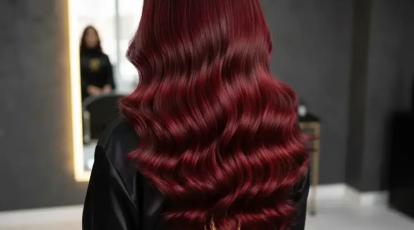 رنگ مو بالیاژ یاقوتی راز زیبایی شرابی  بهترین مرکز بالیاژ موی شرابی درمشهد