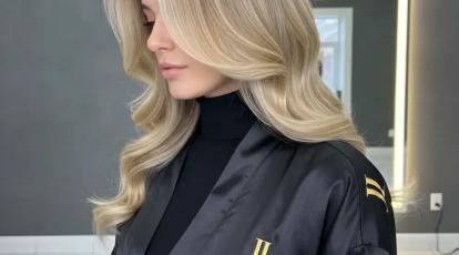 رنگ موی “شامپاینی صدفی” ترند اشرافی و رنگ سال برای درخشش بی‌نظیر عروس‌ها