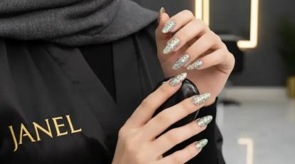 لاک ژل‌های “دیسکو” و “چشم گربه‌ای” جادوی نور و درخشش خیره‌کننده ناخن‌ها در شب