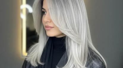تکنیک رنگ موی «گری بلندینگ» (Grey Blending) استتار سفیدی مو بدون رنگ کردن کامل + بهترین هایلایت موی سفید درمشهد