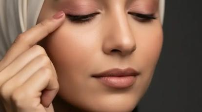 لوازم آرایش چندکاره استفاده از رژلب به عنوان رژگونه و سایه (میکاپ مونوکروم) + آموزش قدم به قدم