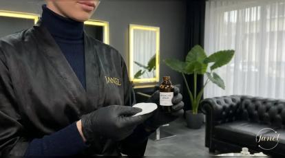 چرا میکرو ابرو در هفته اول تیره و پهن می‌شود؟ + جدول روزبه‌روز تغییر رنگ و مراحل ترمیم