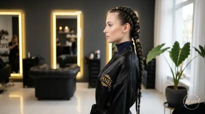 بافت مو کوئین (Queen Braid)از تفاوت با بافت کینگ تا استایل‌های جذاب دخترانه