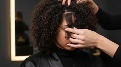 آیا اکستنشن باعث سردرد و ریزش موی کششی می‌شود؟ حقایقی که باید بدانید