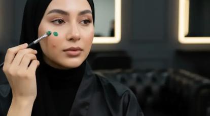 «کانسیلر سبز» معجزه محو کردن قرمزی جوش + بهترین مرکز اصلاح رنگ صورت درمشهد