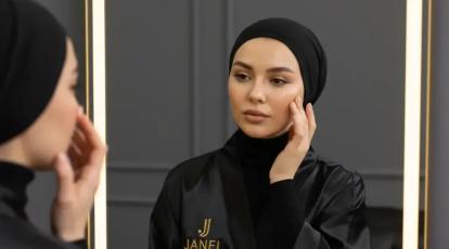 نجات پوست در دوران «یائسگی» خداحافظی با خشکی و افتادگی + خدمات مراقبت پوست میانسالی در مشهد