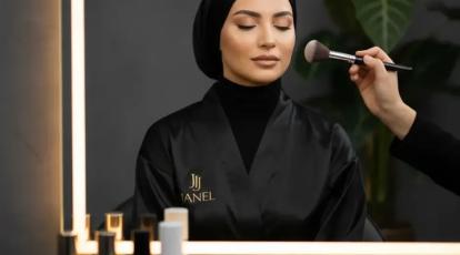 بهترین برندهای لوازم آرایش عروس: راز ماندگاری میکاپ در سالن زیبایی جانل