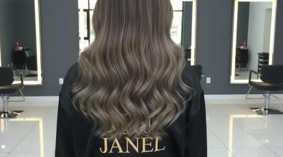 رنگ موی «ماشروم» (Mushroom Brown) زیبایی خاکستری و سرد بدون ذره‌ای قرمزی