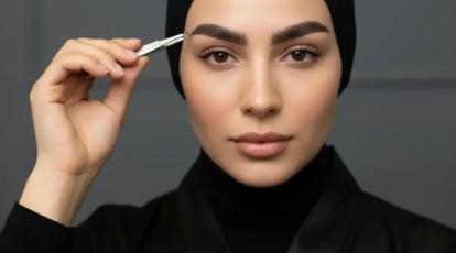 اصلاح ابرو در خانه آموزش تکنیکی برداشتن موهای اضافه و حفظ فرم نچرال