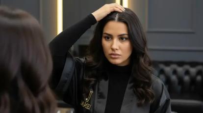 شوره است یا خشکی؟ پایان کلافگی پوسته‌های سفید + درمان شوره سر چرب درمشهد