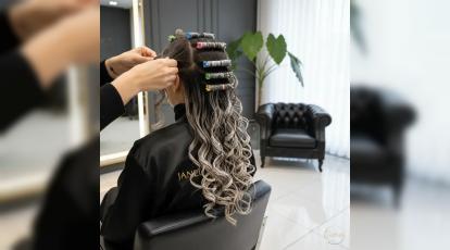 ترمیم ریشه موی فر (Root Perm): راهنمای کامل نحوه احیای فر در قسمت رشد موهای شما