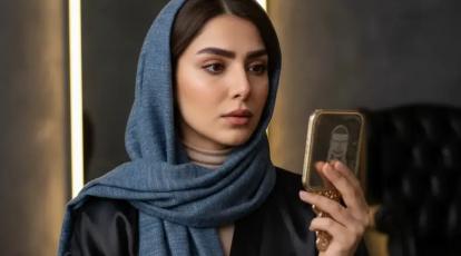 تاثیر “استرس” بر ریزش سکه‌ای مژه و ابرو؛ درمان پزشکی یا خدمات زیبایی؟ [راهنمای جامع]