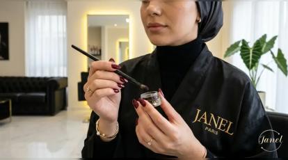 آموزش جادویی کشیدن خط چشم برای چشم‌های پف‌دار، ریز و درشت + ترفندهای حرفه‌ای