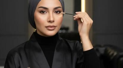 لیفت شقیقه طبیعی غیرجراحی با تکنیک‌های آرایش صورت ۳ ترفند جادویی برای چشم‌های کشیده